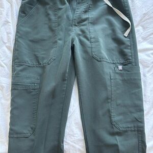 Figs Men's Olive Cargo Pants